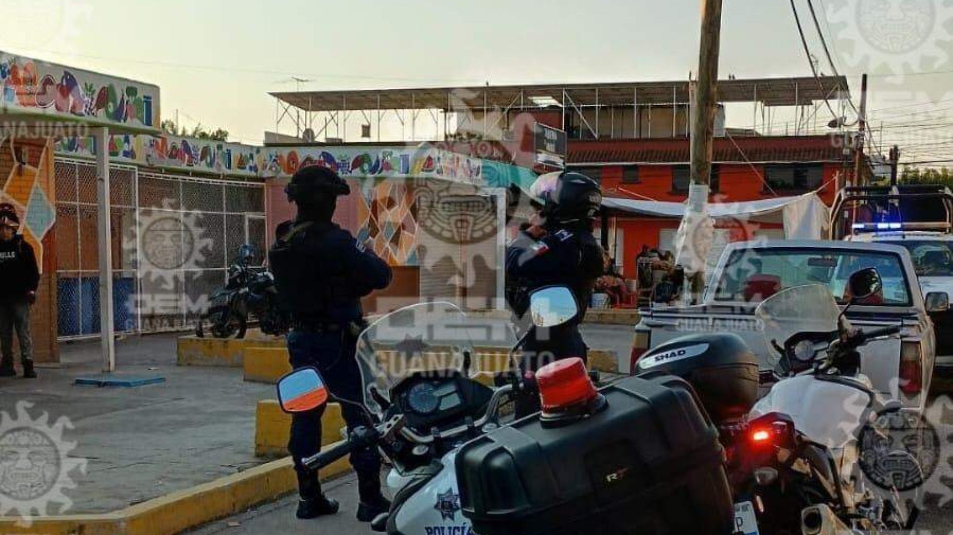 Balean a hombre afuera de Mercado Hidalgo en Irapuato; muere en el hospital  (2)